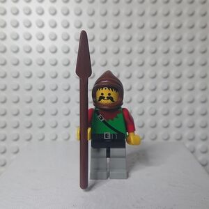 LEGO Forestman 4 Minifigure with Spear - Dark Forest Castle